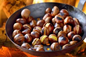 Fresh Kashmir chestnuts are back for autumn. Discover their unique taste, nutrition, traditional roasting methods and seasonal availability at Kashmir Store.
